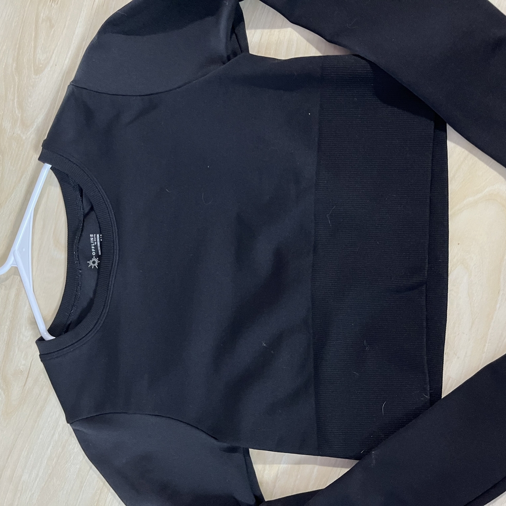 Offline Black Long Sleeve Top (Cropped)